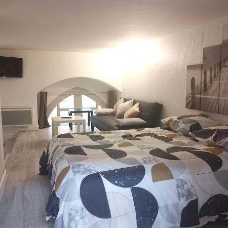 Beau Studio Renove Lumineux , Calme , Wifi Apartment Cahors Exterior foto